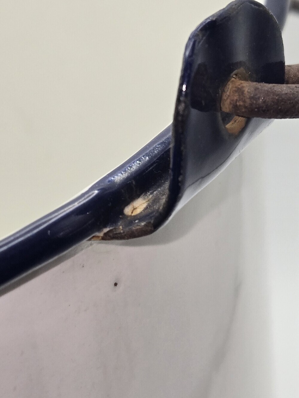 Vintage Blue & White Enamel Stock Pot Bottom Has Cracking Water Line Metal - Picture 6 of 9